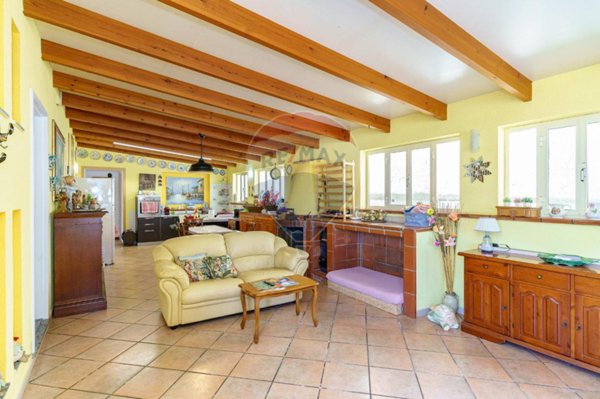 casa indipendente in vendita a Capo d'Orlando