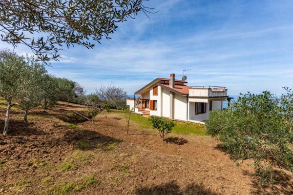 casa indipendente in vendita a Capo d'Orlando