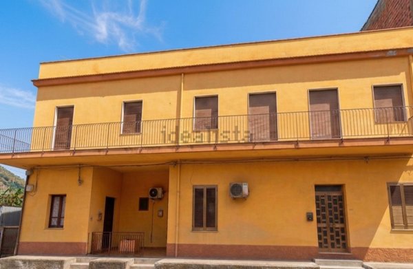 appartamento in vendita a Capo d'Orlando