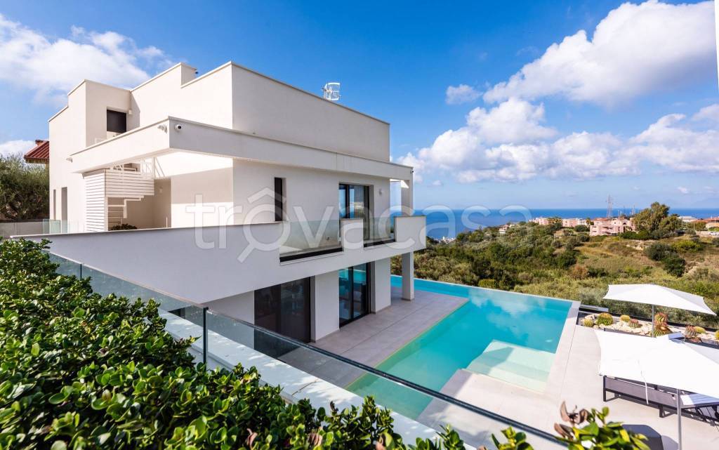 casa indipendente in vendita a Capo d'Orlando