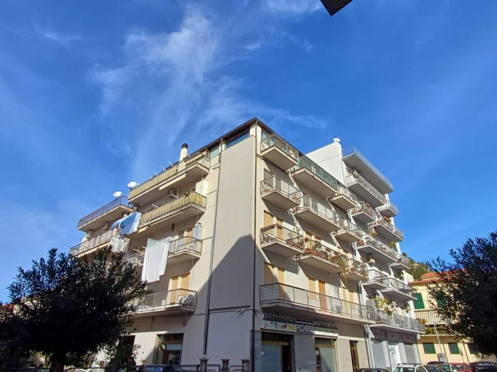 appartamento in vendita a Capo d'Orlando