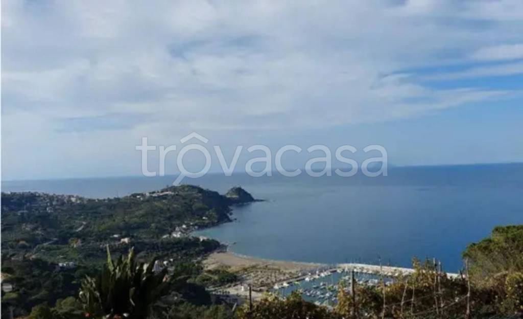 appartamento in vendita a Capo d'Orlando