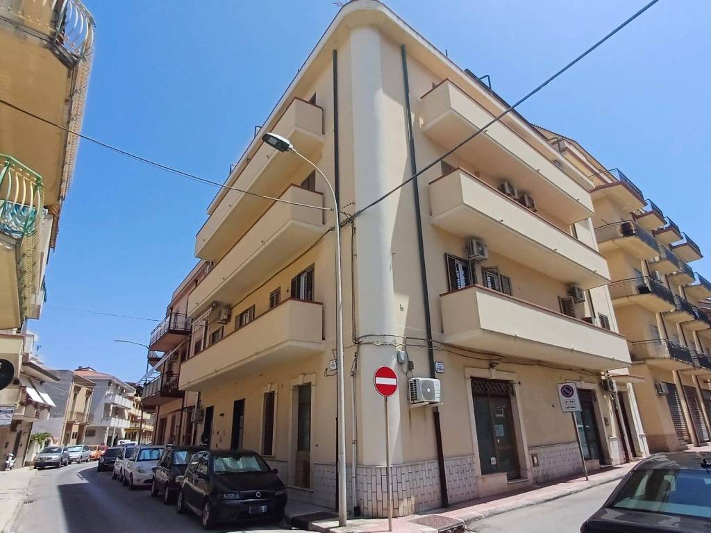 appartamento in vendita a Capo d'Orlando