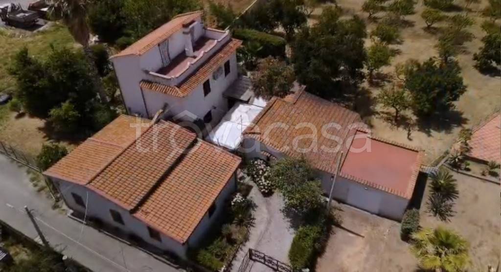 casa indipendente in vendita a Capo d'Orlando