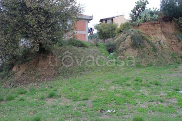 casa indipendente in vendita a Capri Leone