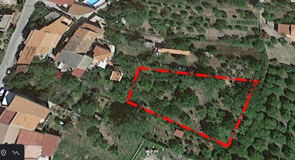 terreno edificabile in vendita a Capri Leone