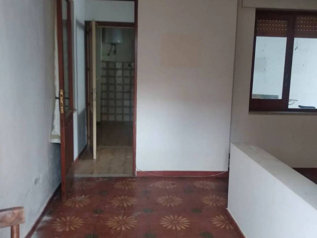 casa indipendente in vendita a Capri Leone