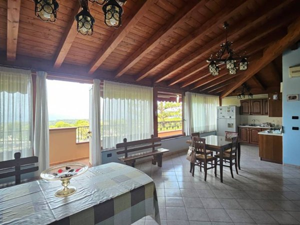 appartamento in vendita a Capri Leone