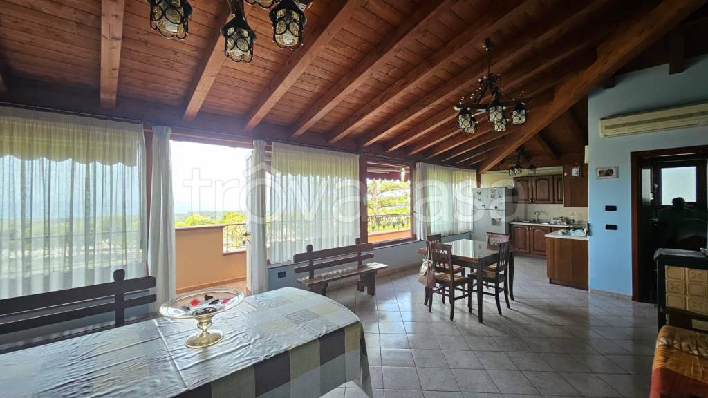 appartamento in vendita a Capri Leone