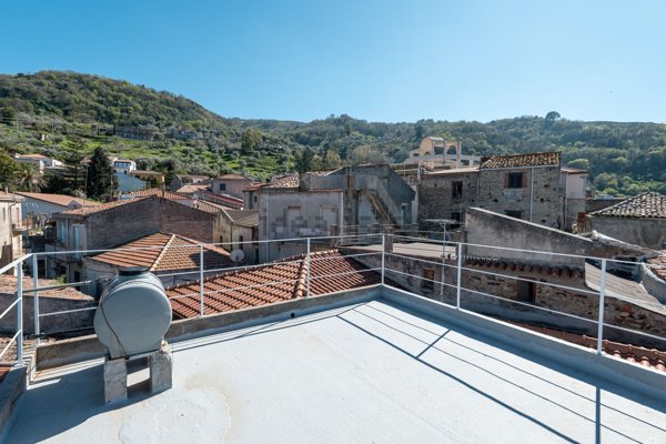 appartamento in vendita a Capri Leone