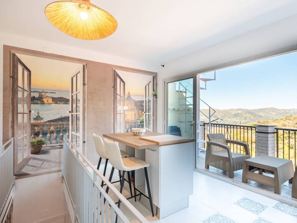 appartamento in vendita a Capri Leone