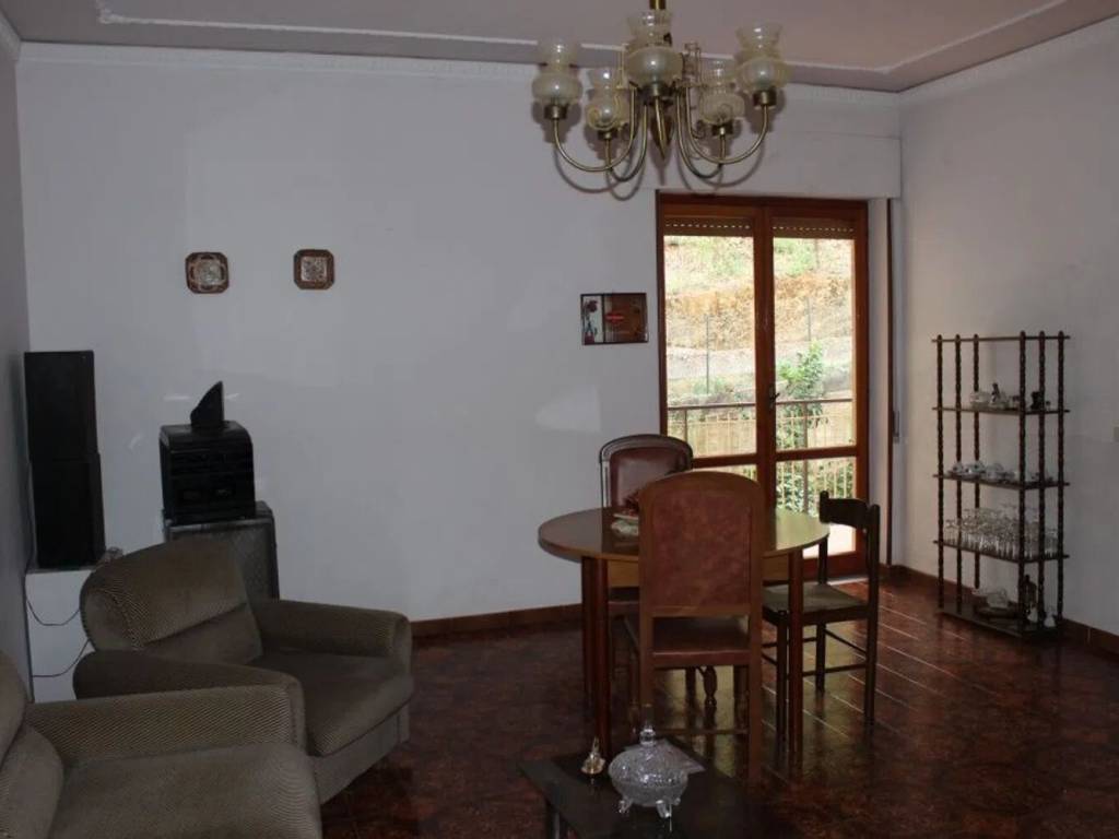 appartamento in vendita a Capri Leone