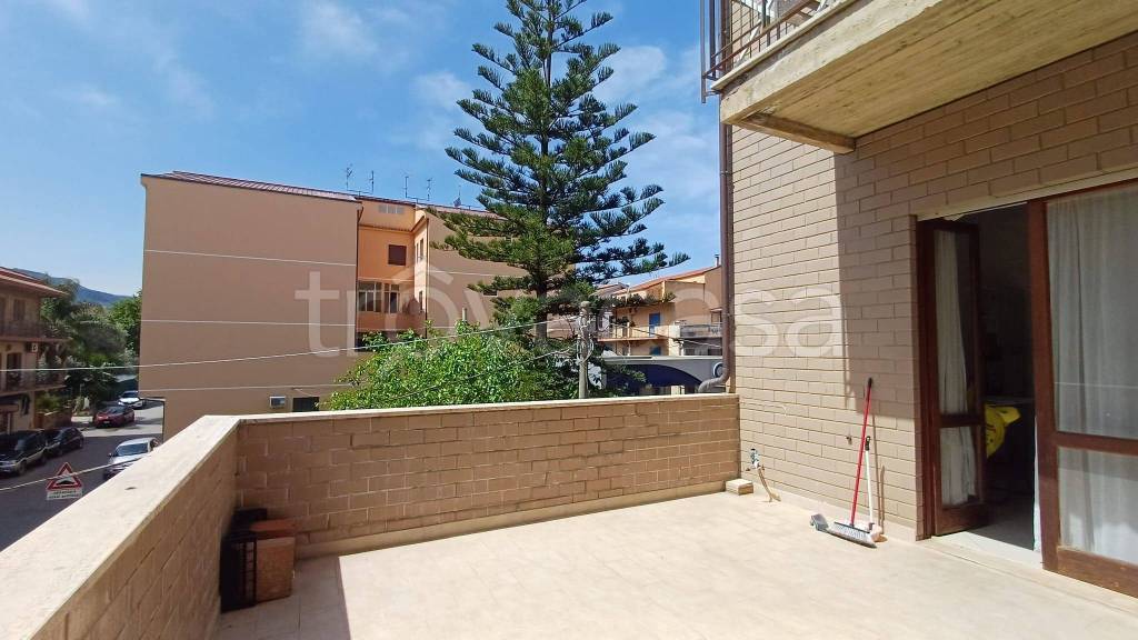 appartamento in vendita a Capri Leone