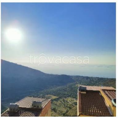 appartamento in vendita a Caronia