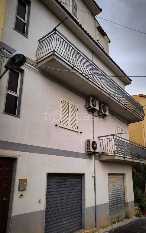 casa indipendente in vendita a Caronia