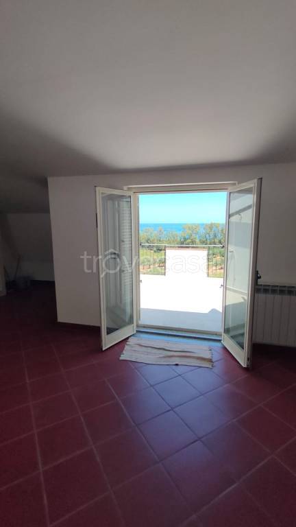 appartamento in vendita a Caronia