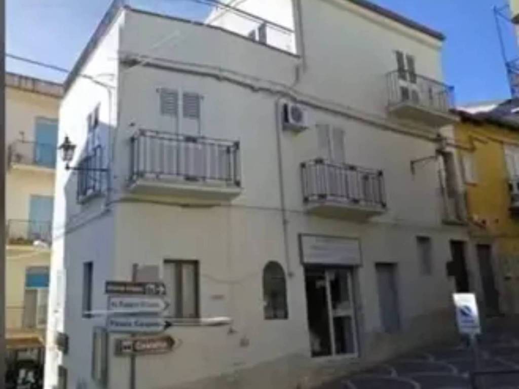 casa indipendente in vendita a Caronia
