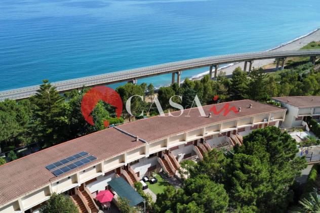 casa indipendente in vendita a Caronia in zona Torre del Lauro