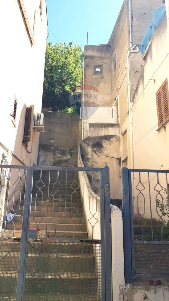 casa indipendente in vendita a Caronia