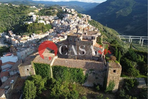 casa indipendente in vendita a Caronia