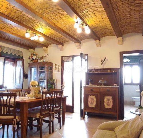 casa indipendente in vendita a Caronia