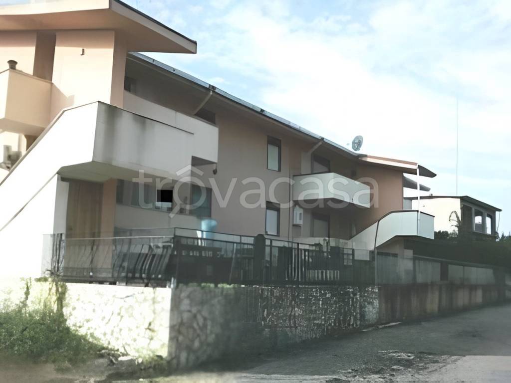 appartamento in vendita a Caronia in zona Ricchiò