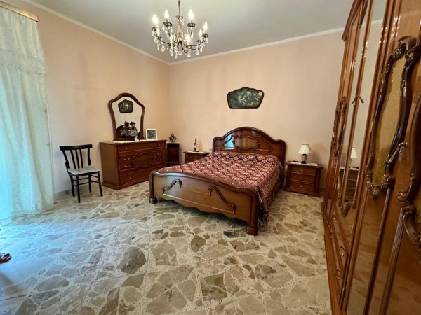 casa indipendente in vendita a Caronia