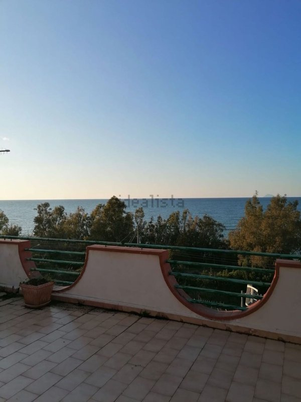 casa indipendente in vendita a Caronia in zona Torre del Lauro