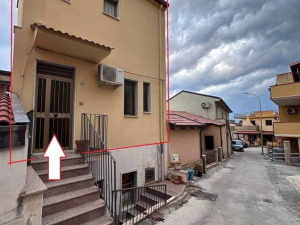 appartamento in vendita a Caronia in zona Marina di Caronia