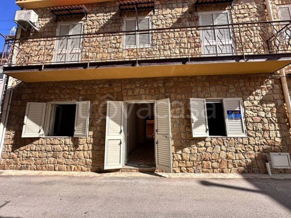 appartamento in vendita a Caronia in zona Marina di Caronia