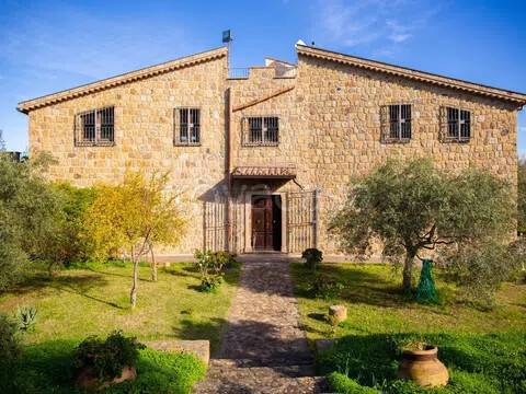 casa indipendente in vendita a Caronia