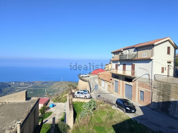 appartamento in vendita a Caronia