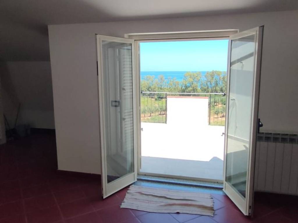 appartamento in vendita a Caronia