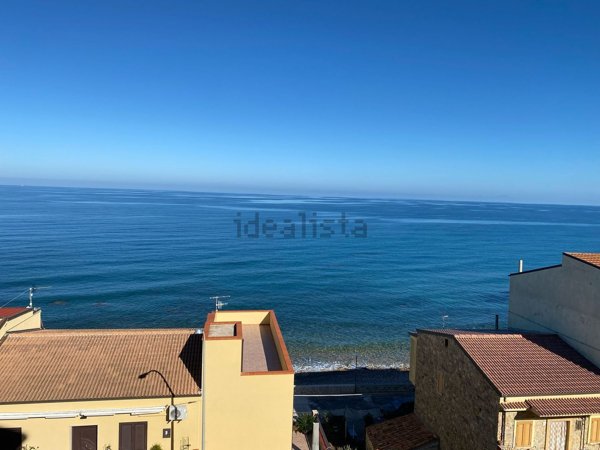 appartamento in vendita a Caronia