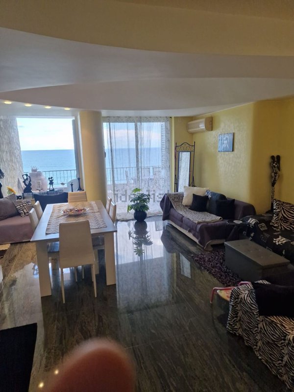 appartamento in vendita a Caronia