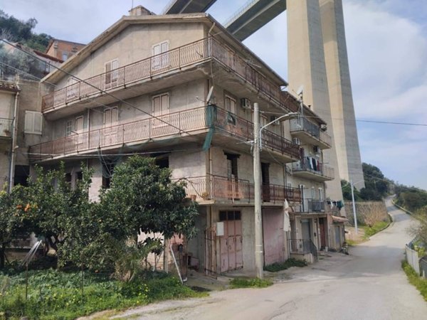 appartamento in vendita a Caronia in zona Canneto