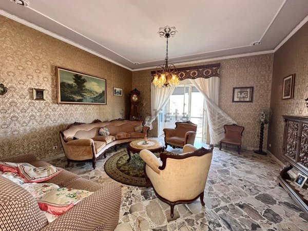 appartamento in vendita a Caronia