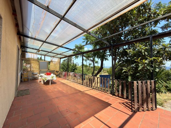 casa indipendente in vendita a Caronia