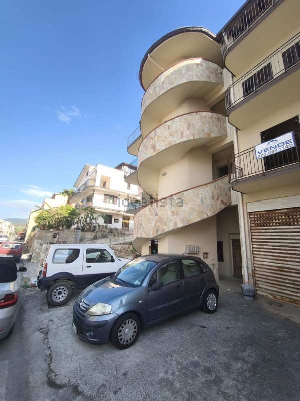 appartamento in vendita a Caronia in zona Marina di Caronia