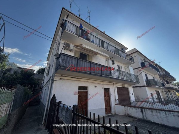 appartamento in vendita a Caronia in zona Marina di Caronia