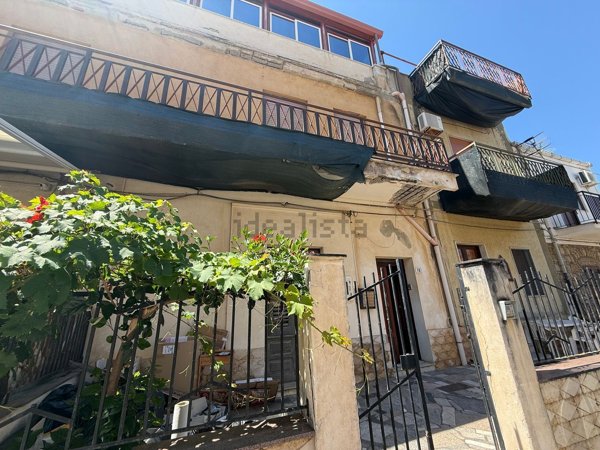 casa indipendente in vendita a Caronia in zona Marina di Caronia