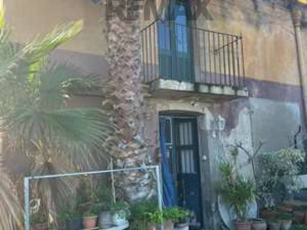 casa indipendente in vendita a Caronia in zona Marina di Caronia
