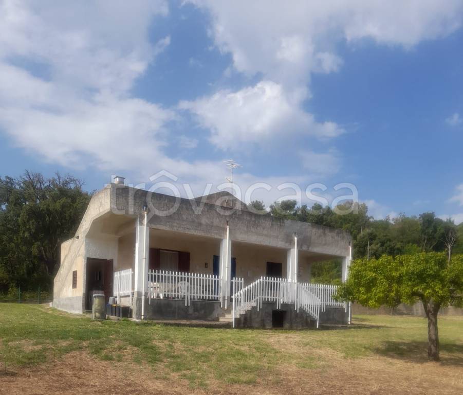 casa indipendente in vendita a Caronia in zona Torre del Lauro