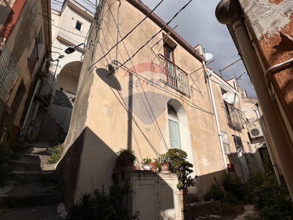 casa indipendente in vendita a Casalvecchio Siculo