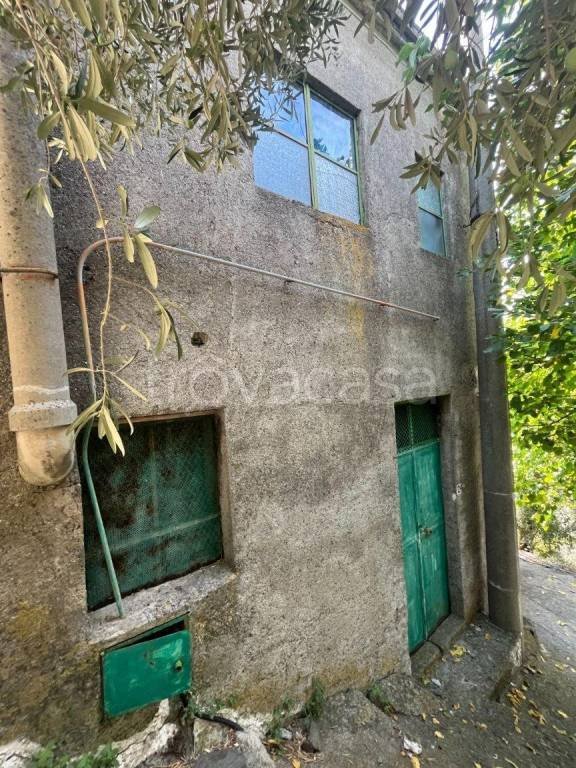 casa indipendente in vendita a Casalvecchio Siculo