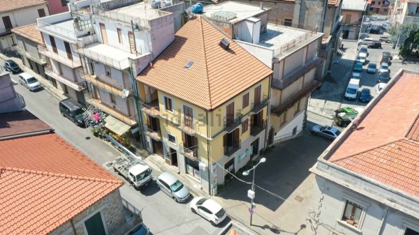 casa indipendente in vendita a Castell'Umberto