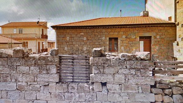 casa indipendente in vendita a Castell'Umberto