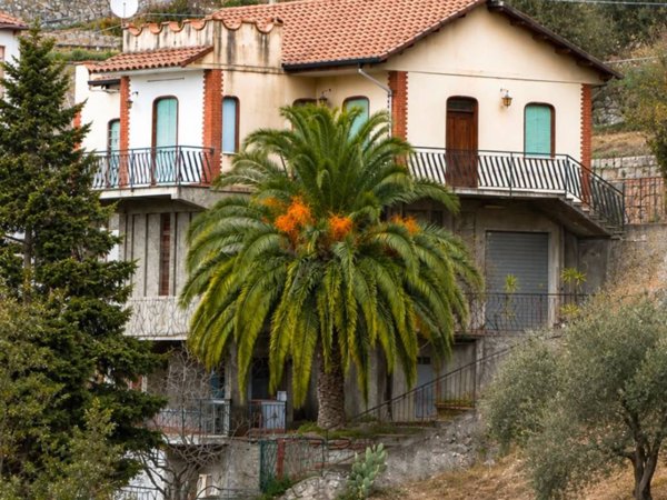 casa indipendente in vendita a Castell'Umberto in zona San Giorgio