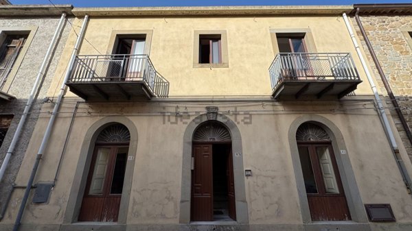 casa indipendente in vendita a Castell'Umberto in zona Cammarà