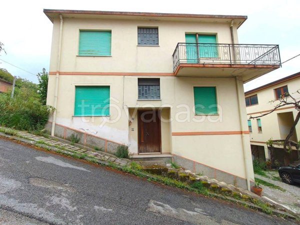 casa indipendente in vendita a Castell'Umberto in zona Cammarà